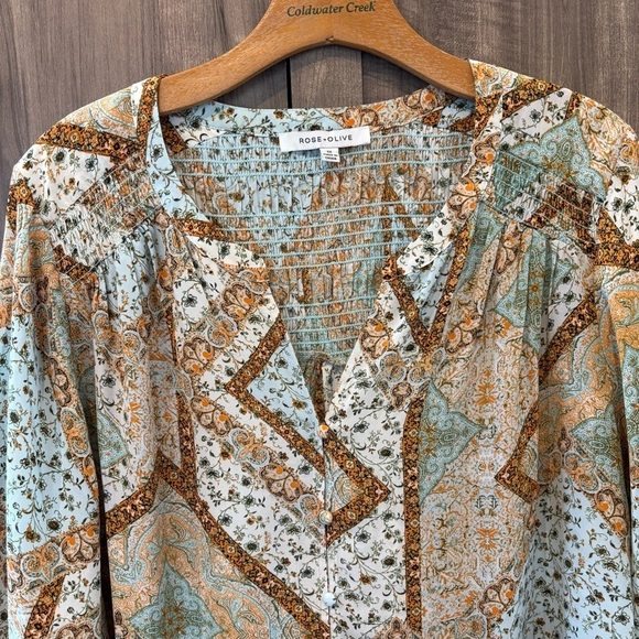 Rose and Olive 1X Top Tunic V Neck Button Down Smocking Boho - Picture 5 of 10